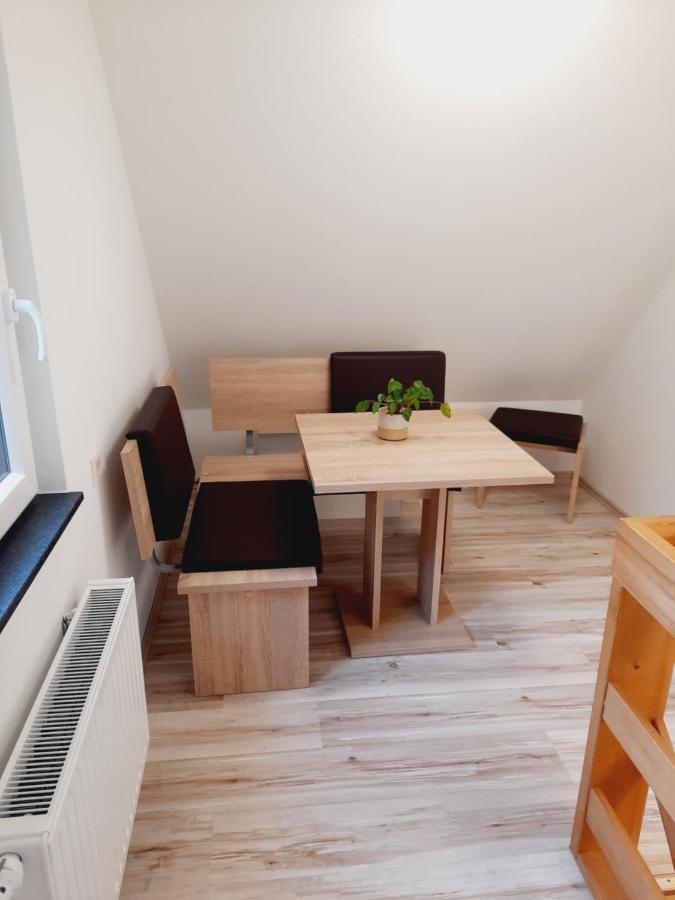 Ferienwohnung Stuetzengruen Bagian luar foto